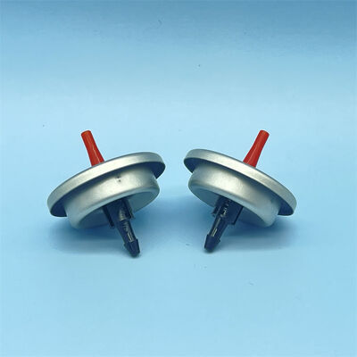 شیر گاز فندک با آداپتور قرمز برای سوخت‌گیری فندک